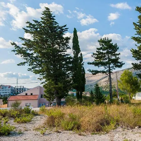 Phoenix 3 Apartment Ivanica