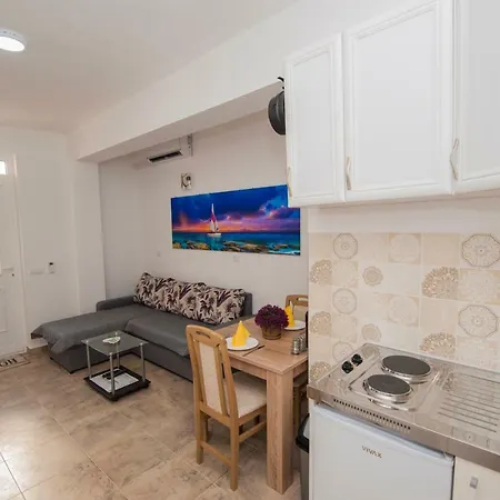 Phoenix 3 Apartment *